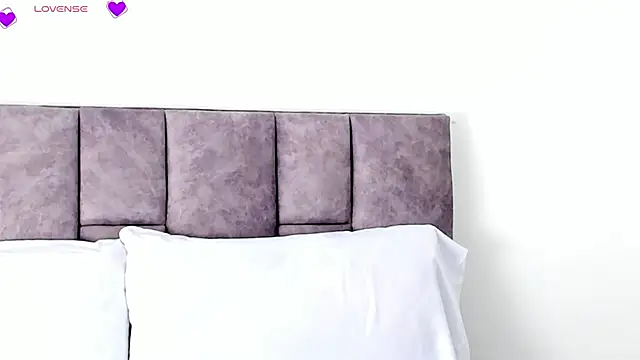 Snapshot of VeronicaTonu chatting on 03/11/25, 02:51 VeronicaTonu online show from 03/11/25, 02:51