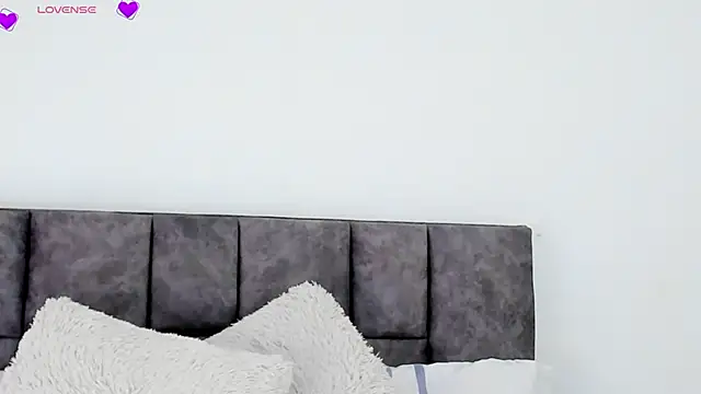 Snapshot of VeronicaTonu chatting on 03/17/25, 06:00 VeronicaTonu online show from 03/17/25, 06:00