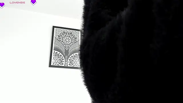 Snapshot of VeronicaTonu chatting on 10/03/25, 07:22 VeronicaTonu online show from 10/03/25, 07:22