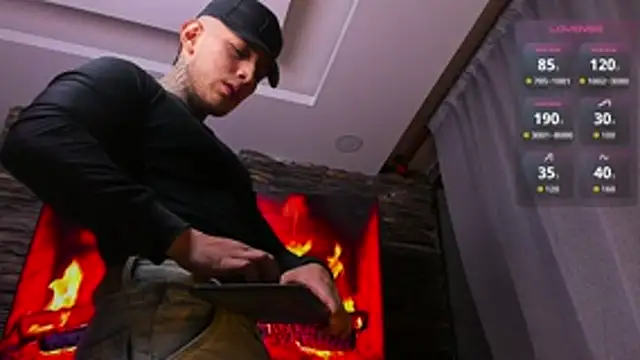 Snapshot of angeel_d035 chatting on 10/17/25, 08:06 angeel d035 online show from 10/17/25, 08:06