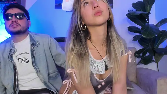 Snapshot of Natasna2 chatting on 10/21/25, 05:52 Natasna2 online show from 10/21/25, 05:52