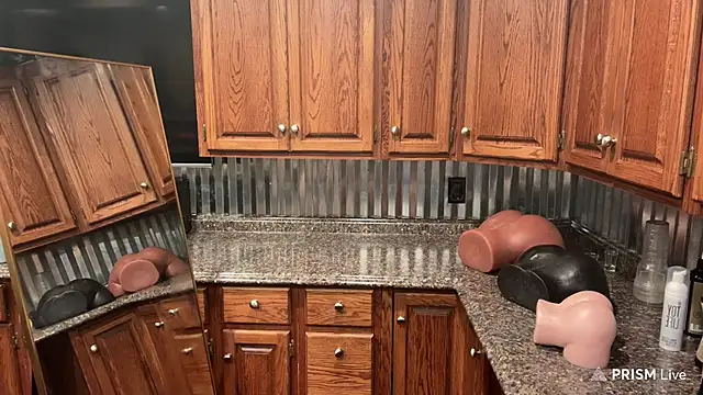 Snapshot of AlphaZack_14 chatting on 03/18/25, 11:09 AlphaZack 14 online show from 03/18/25, 11:09