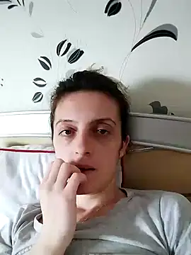Snapshot of SophyGirl chatting on 02/07/25, 12:39 SophyGirl online show from 02/07/25, 12:39