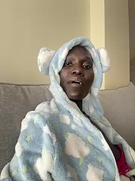 Foxxxyfemale online show from 03/10/26, 07:13