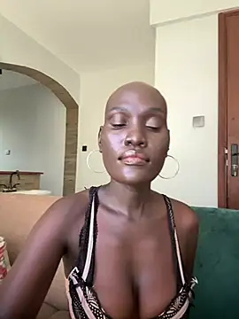 Foxxxyfemale online show from 07/09/26, 07:12