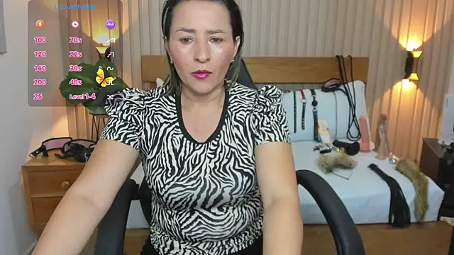 luciana ballesteros  online show from 02/27/25, 12:34