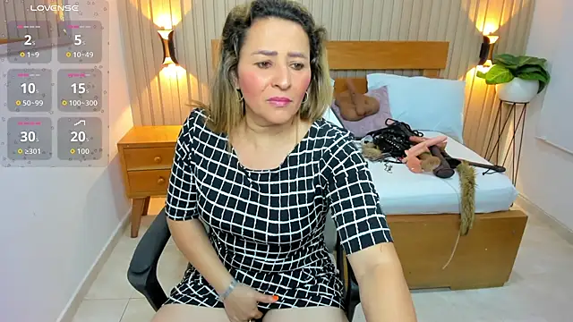 luciana ballesteros  online show from 07/27/26, 12:23
