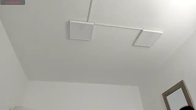 FaloonRoussel online show from 10/04/25, 10:52