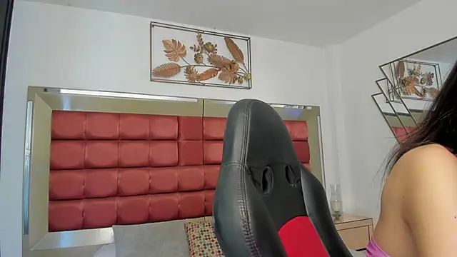 FaloonRoussel online show from 06/10/26, 08:08
