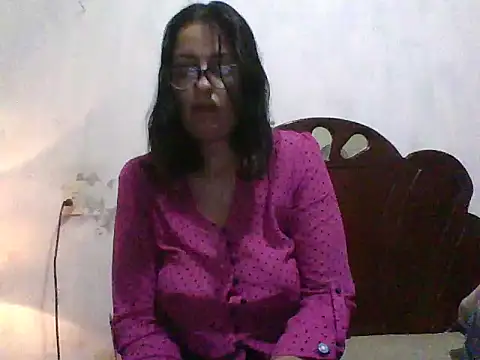 Samanthat33 online show from 02/27/25, 05:58