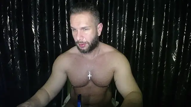 Snapshot of HotterLrgDom chatting on 02/04/25, 01:02 HotterLrgDom online show from 02/04/25, 01:02