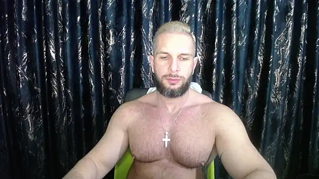 Snapshot of HotterLrgDom chatting on 02/27/25, 12:54 HotterLrgDom online show from 02/27/25, 12:54