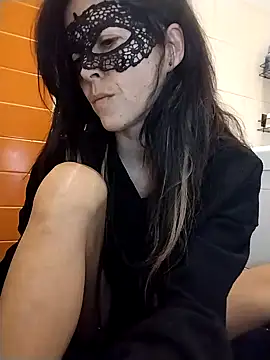 EmySkinny85 online show from 12/19/24, 08:34