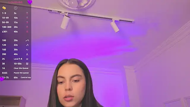 Aleejaa   online show from 06/06/26, 11:37