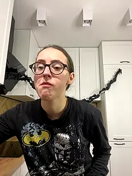 MartiniiSelenna online show from 10/27/25, 06:39