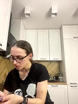 MartiniiSelenna online show from 11/08/25, 06:46