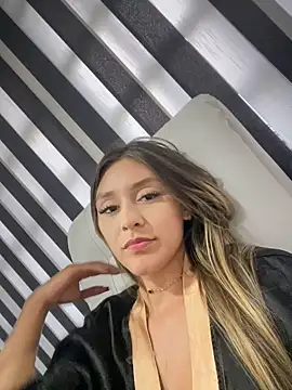 Rose-euphoria online show from 12/29/24, 10:03