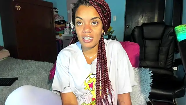 ladyrd1 online show from 12/05/24, 03:15