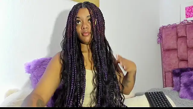 ladyrd1 online show from 09/26/25, 01:37