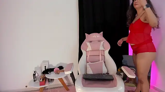 lovely kitt online show from 01/17/25, 11:29