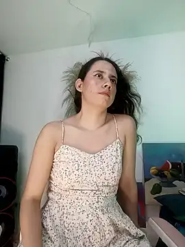 Snapshot of lovely_kitt chatting on 01/09/26, 12:57 lovely kitt online show from 01/09/26, 12:57