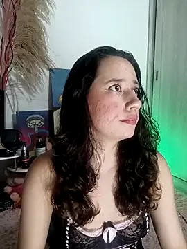 Snapshot of lovely_kitt chatting on 02/06/26, 06:07 lovely kitt online show from 02/06/26, 06:07