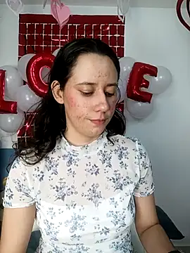 Snapshot of lovely_kitt chatting on 02/15/26, 03:47 lovely kitt online show from 02/15/26, 03:47