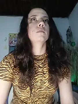 Snapshot of lovely_kitt chatting on 06/06/26, 04:39 lovely kitt online show from 06/06/26, 04:39