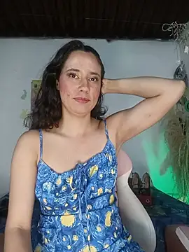 Snapshot of lovely_kitt chatting on 06/07/26, 11:52 lovely kitt online show from 06/07/26, 11:52