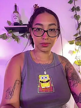 melanieecox online show from 06/12/26, 01:15