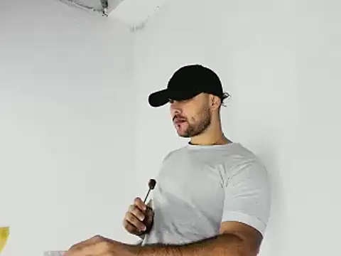 Sebas-hott online show from 10/30/25, 10:43