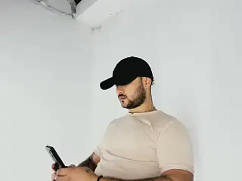 Sebas-hott online show from 11/08/25, 09:24