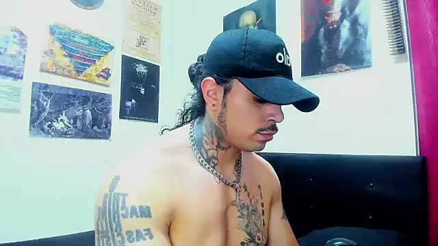 Snapshot of Van_Velckan chatting on 06/01/26, 01:29 Van Velckan online show from 06/01/26, 01:29