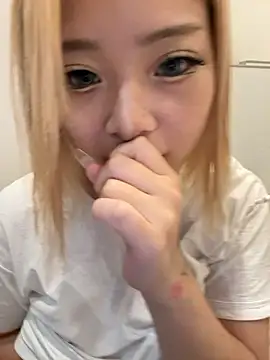 Rei1216xo online show from 11/30/25, 03:10