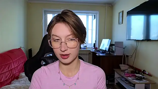 MalvinaBlum online show from 12/01/25, 04:06