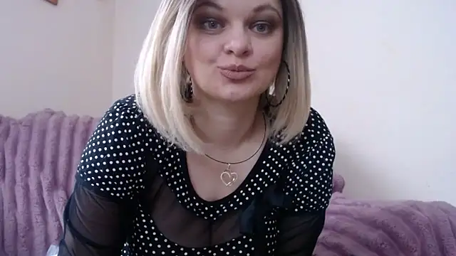 Snapshot of YourSweetJam chatting on 02/15/26, 02:36 YourSweetJam online show from 02/15/26, 02:36