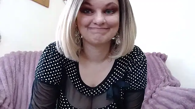 Snapshot of YourSweetJam chatting on 02/18/26, 06:31 YourSweetJam online show from 02/18/26, 06:31