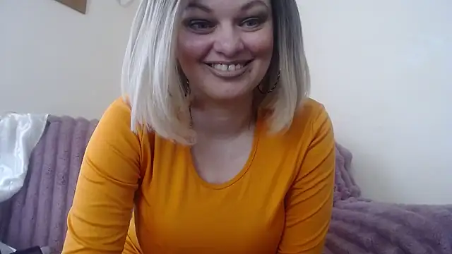 Snapshot of YourSweetJam chatting on 03/11/26, 07:25 YourSweetJam online show from 03/11/26, 07:25
