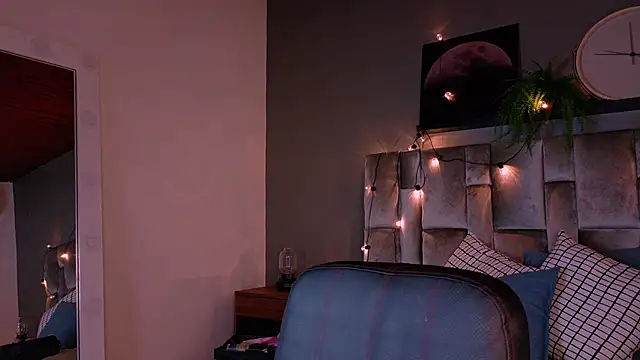 alaia-rogers online show from 10/16/25, 11:33