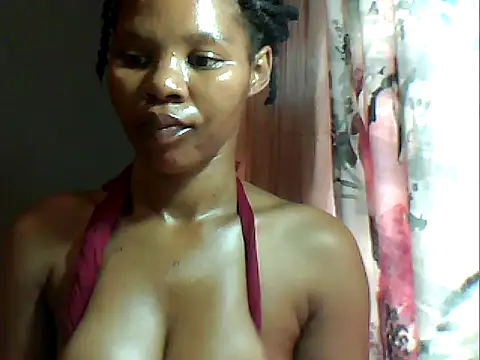Snapshot of MAZINGDIVA1994 chatting on 03/04/25, 07:51 MAZINGDIVA1994 online show from 03/04/25, 07:51