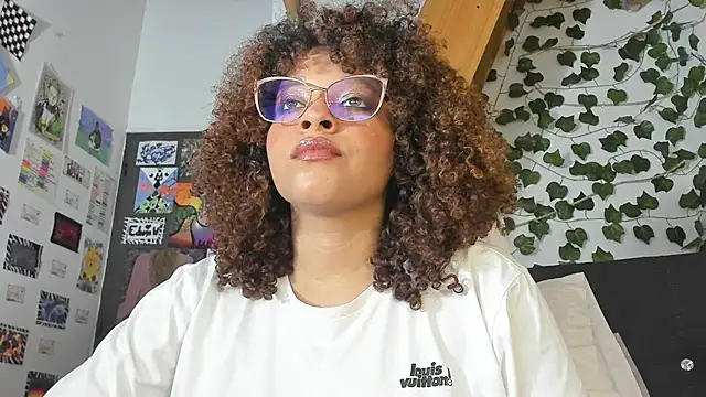 Ada gales  online show from 12/19/24, 12:45