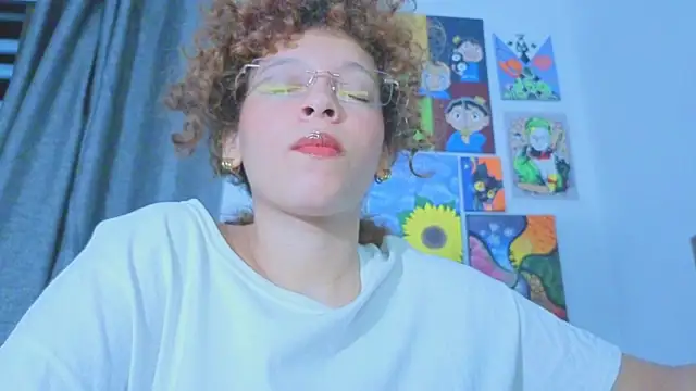 Ada gales  online show from 06/18/26, 03:29