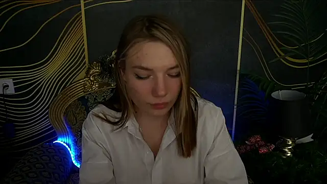 IceDanielles online show from 12/28/24, 07:01
