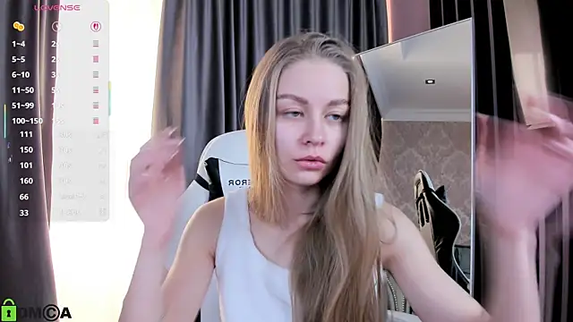 Polumna cute online show from 10/19/25, 01:12