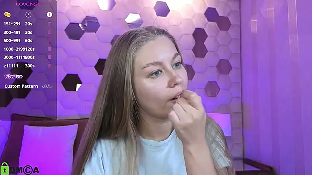 Polumna cute online show from 06/13/26, 01:31