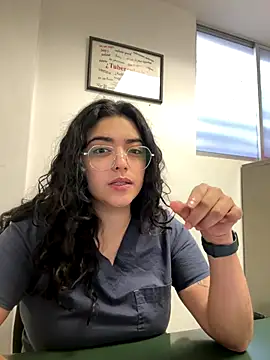 Ales Kitten online show from 10/26/25, 02:23