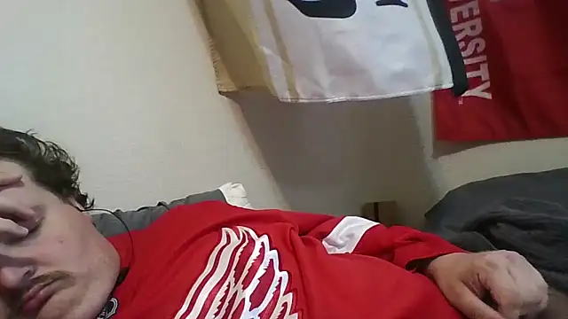 Snapshot of YelpedAverting chatting on 11/13/25, 07:02 YelpedAverting online show from 11/13/25, 07:02