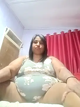 Snapshot of raniofsex02 chatting on 09/24/25, 03:37 raniofsex02 online show from 09/24/25, 03:37