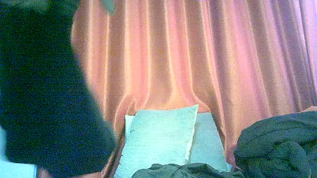 Snapshot of raniofsex02 chatting on 11/21/25, 07:40 raniofsex02 online show from 11/21/25, 07:40