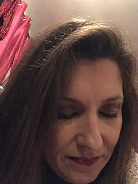 Lwhite1 online show from 12/21/24, 12:20